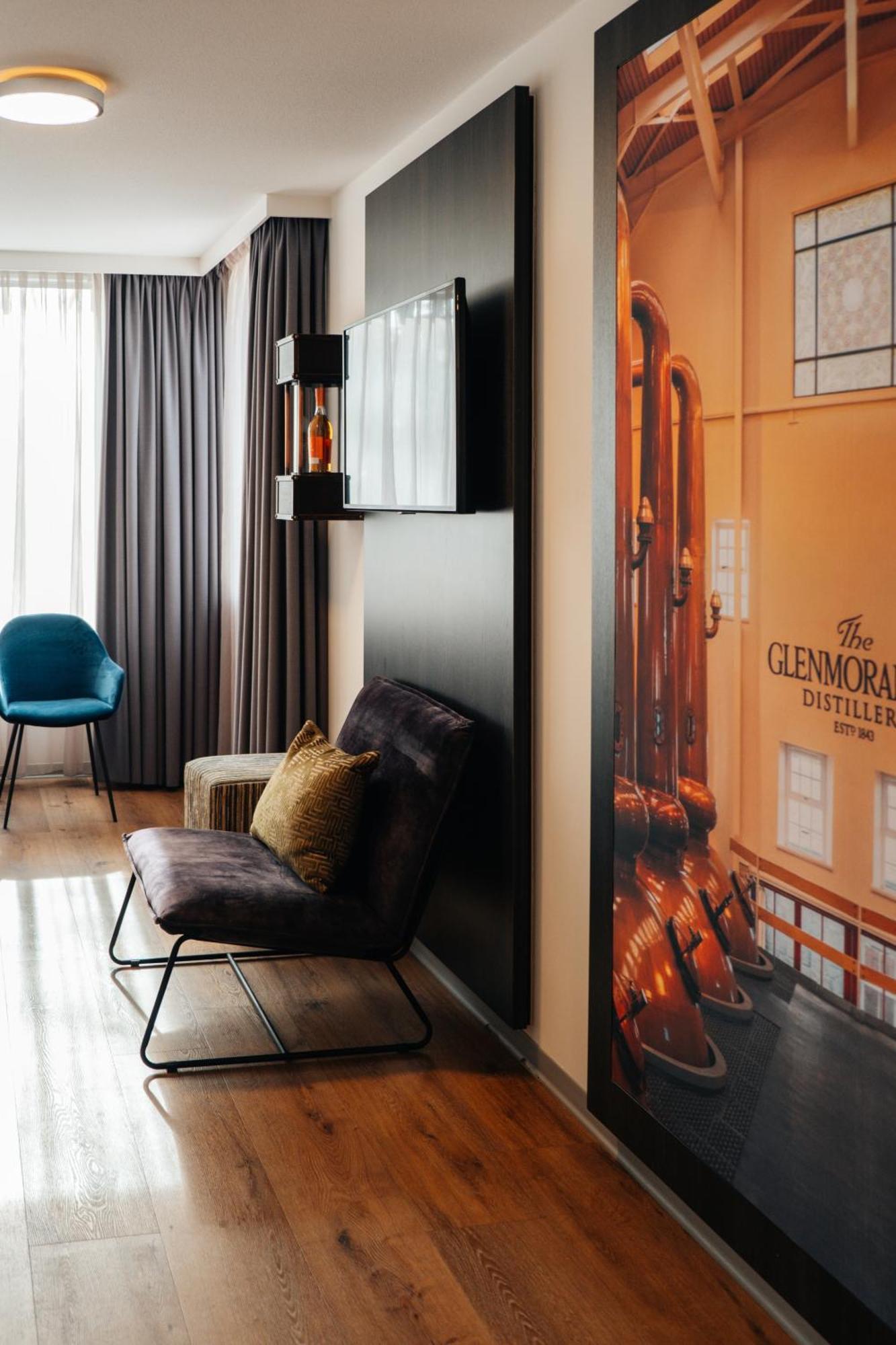Hotel De Naaldhof Ос Екстериор снимка